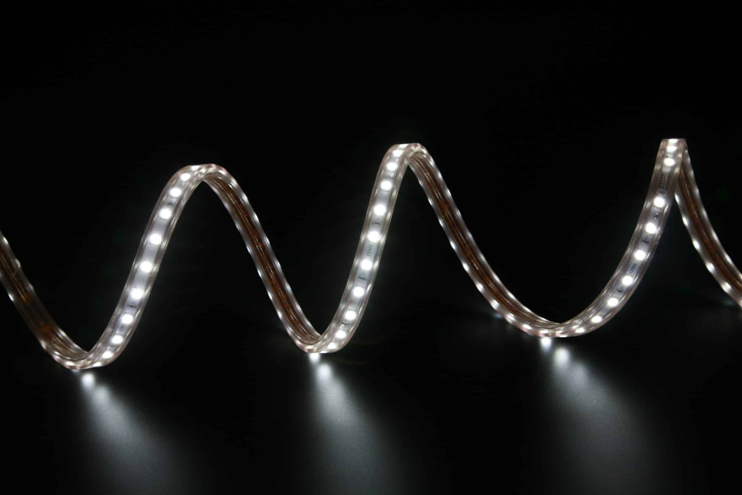 led-led-strip-lights-stockpack-pixabay-scaled