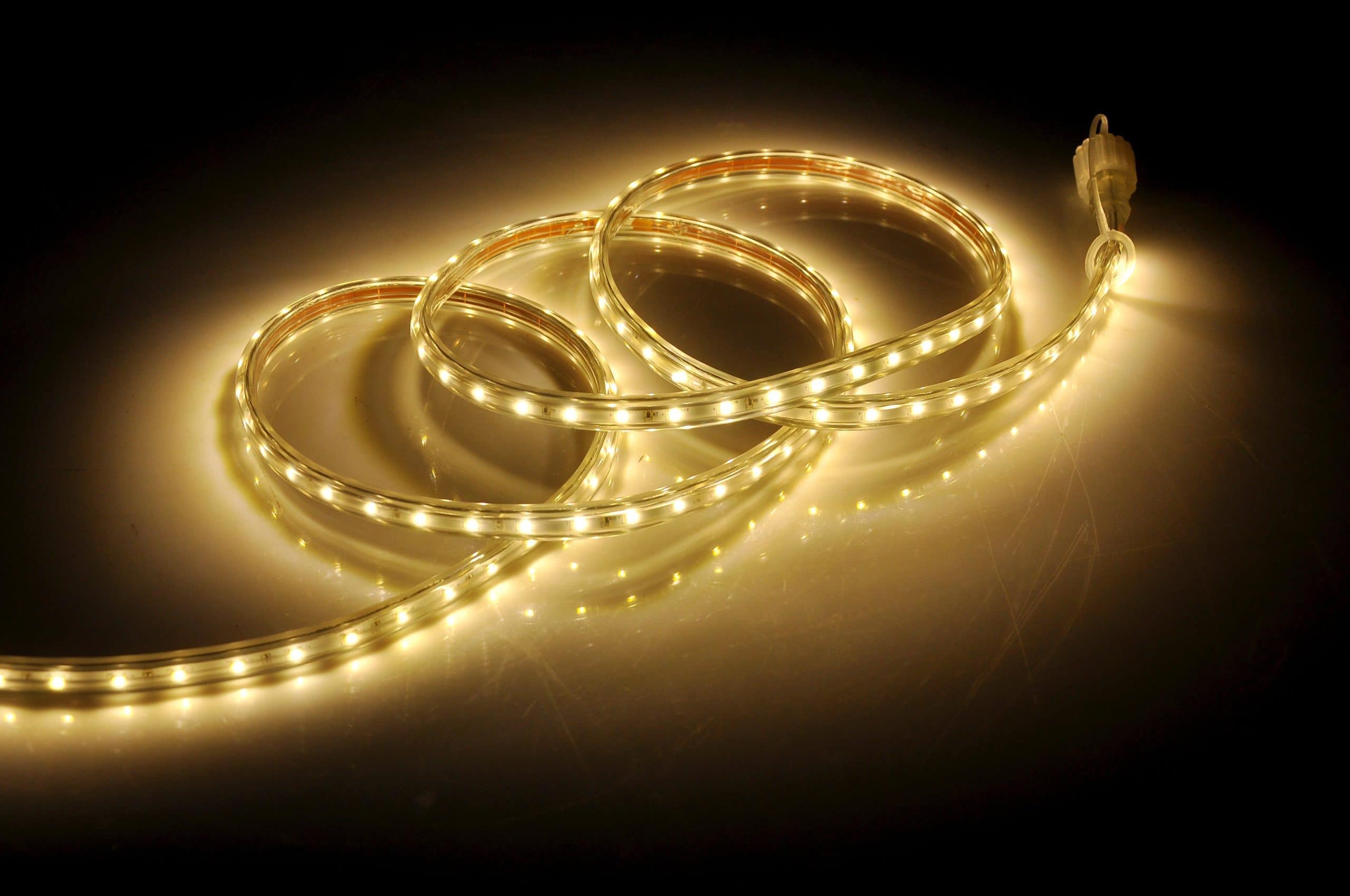 led-led-strip-lights-stockpack-pixabay